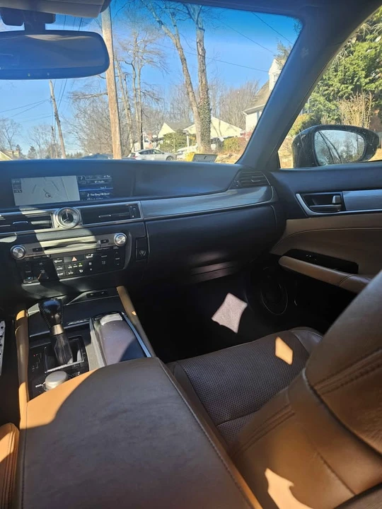 2013 Lexus GS 4th Gen - Image 12 of 19