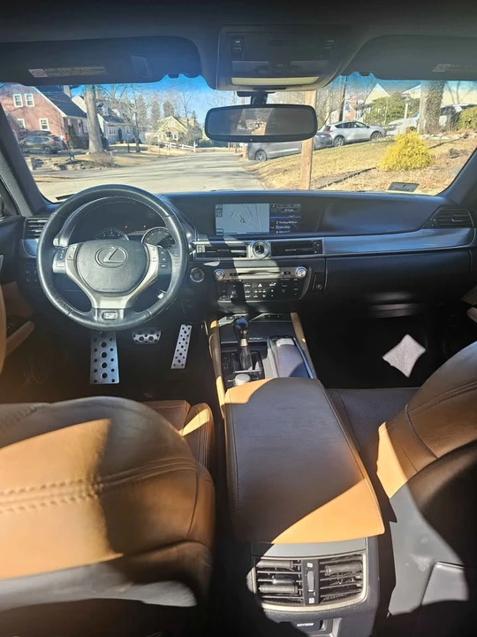 2013 Lexus GS 4th Gen - Image 11 of 19
