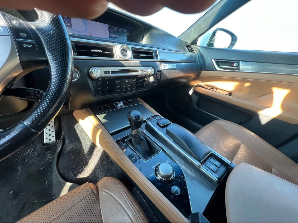 2013 Lexus GS 4th Gen - Image 16 of 19
