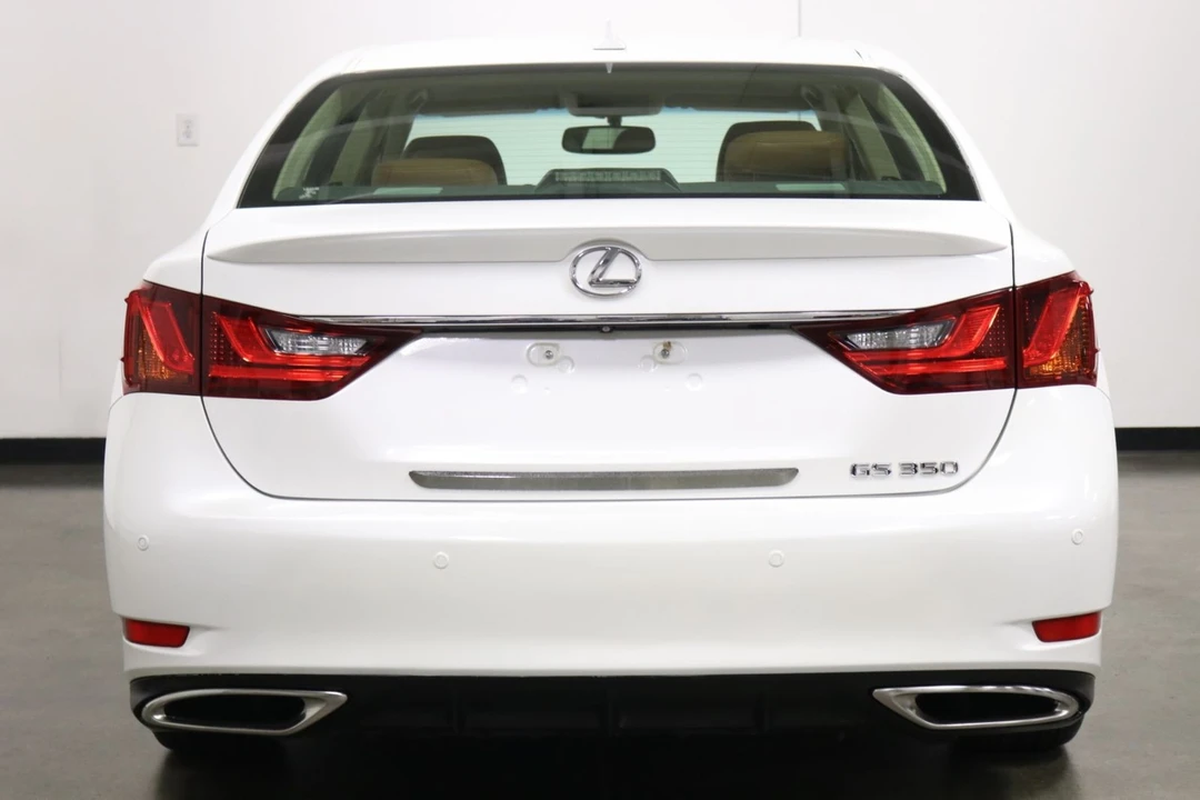 2013 Lexus GS 4th Gen - Image 8 of 12