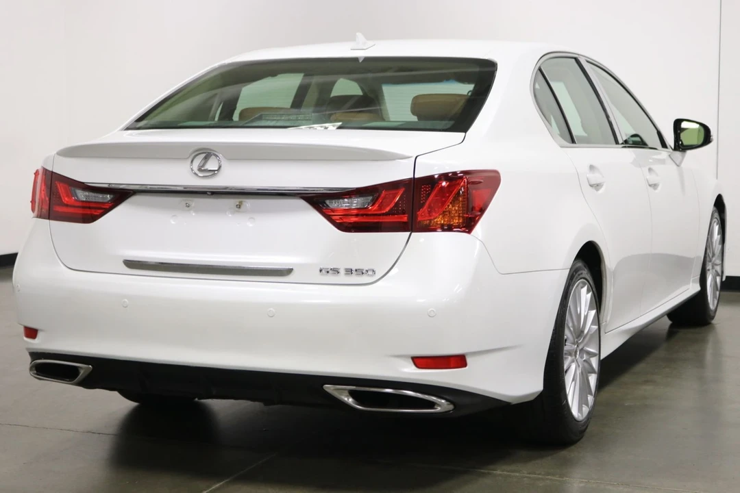 2013 Lexus GS 4th Gen - Image 10 of 12