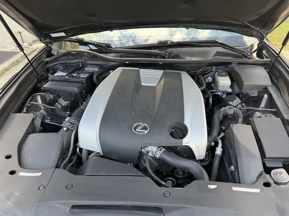 2013 Lexus GS 4th Gen - Image 9 of 10