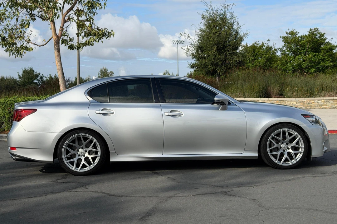 2013 Lexus GS 4th Gen - Image 3 of 31