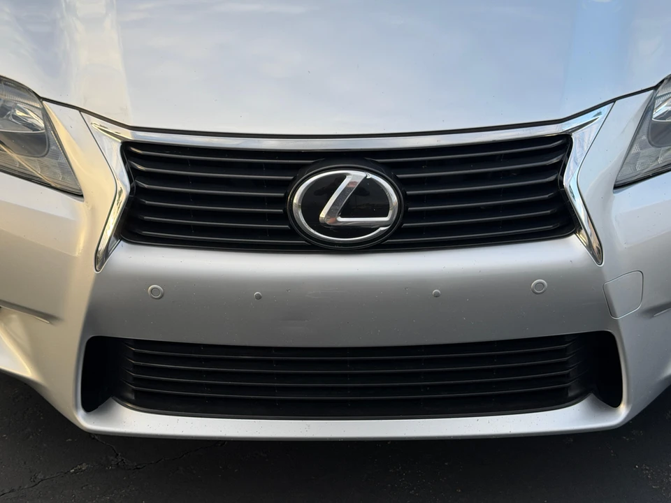 2013 Lexus GS 4th Gen - Image 10 of 31