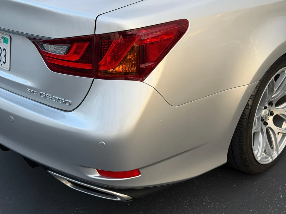 2013 Lexus GS 4th Gen - Image 23 of 31