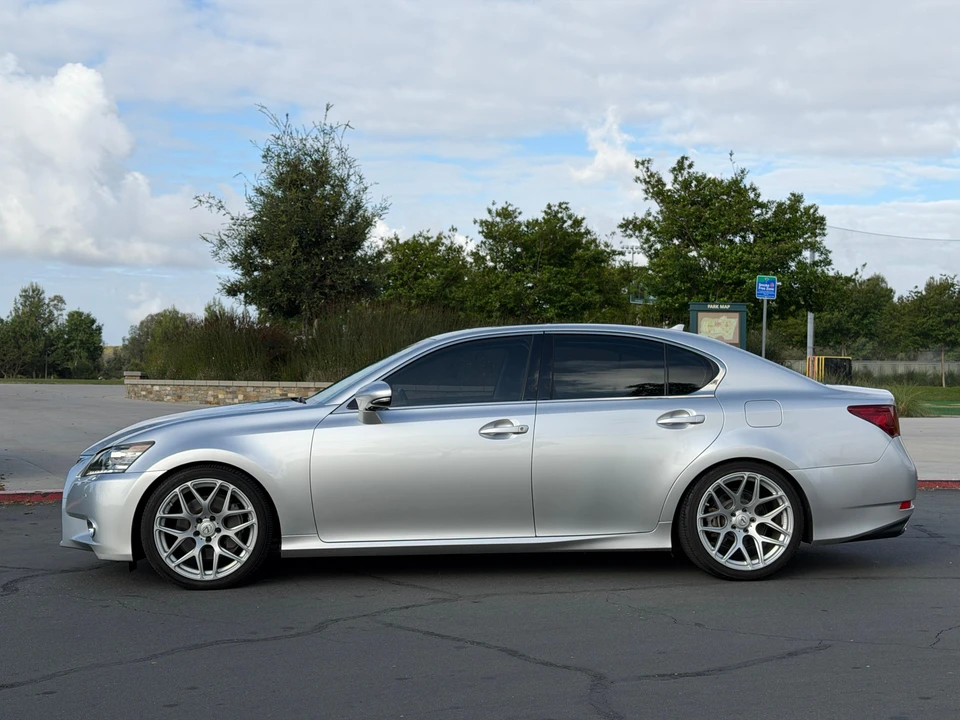 2013 Lexus GS 4th Gen - Image 6 of 31