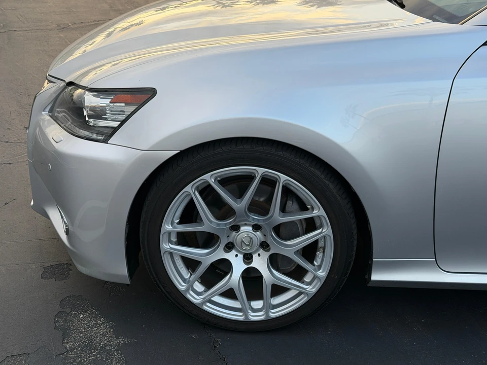 2013 Lexus GS 4th Gen - Image 15 of 31