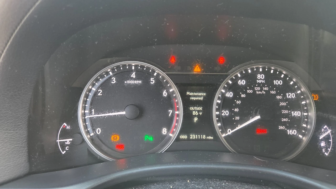 2013 Lexus GS 4th Gen - Image 24 of 31