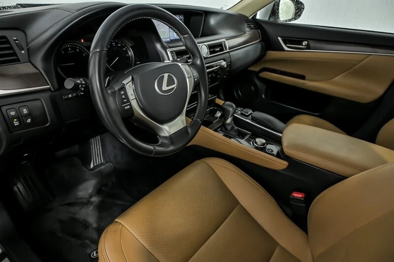 2013 Lexus GS 4th Gen - Image 17 of 21