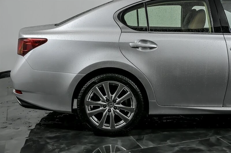 2013 Lexus GS 4th Gen - Image 11 of 21
