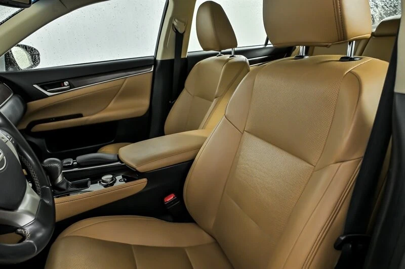 2013 Lexus GS 4th Gen - Image 19 of 21