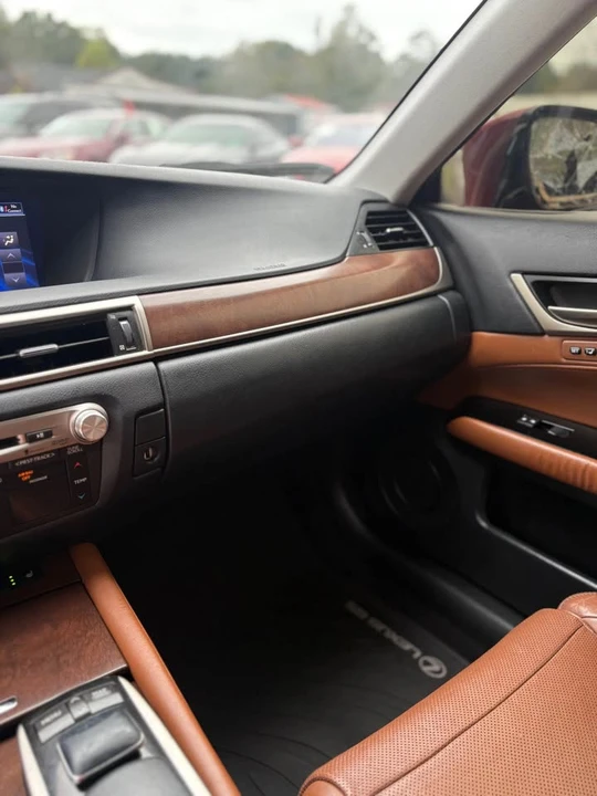 2013 Lexus GS 4th Gen - Image 11 of 19