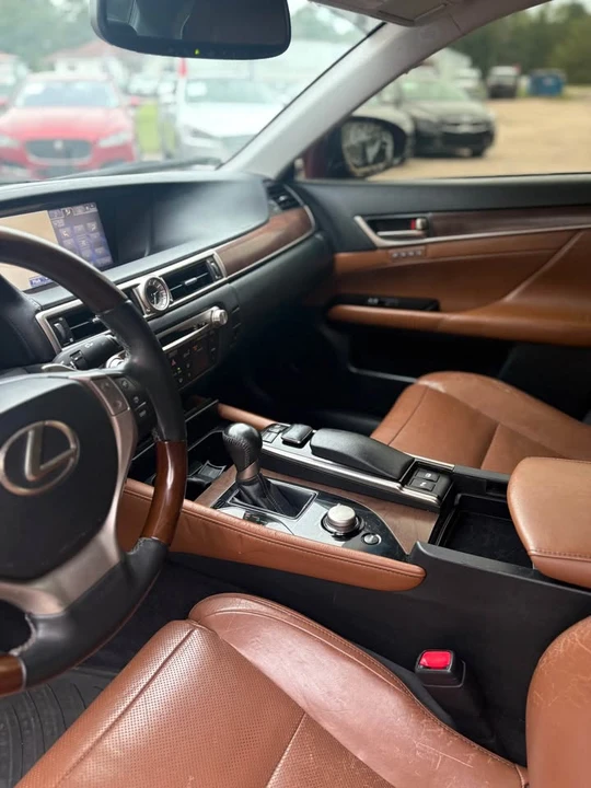 2013 Lexus GS 4th Gen - Image 10 of 19