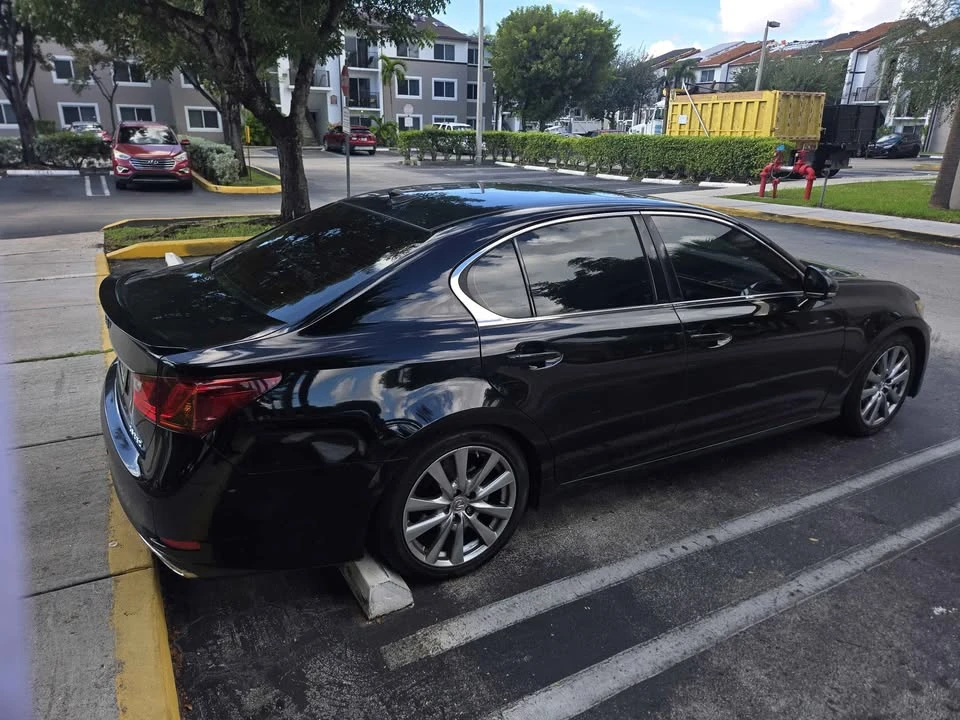 2013 Lexus GS 4th Gen - Image 13 of 16
