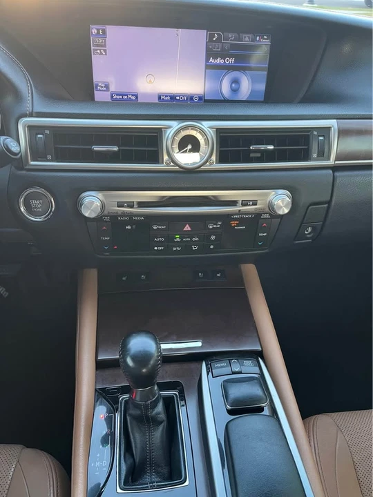 2013 Lexus GS 4th Gen - Image 17 of 20