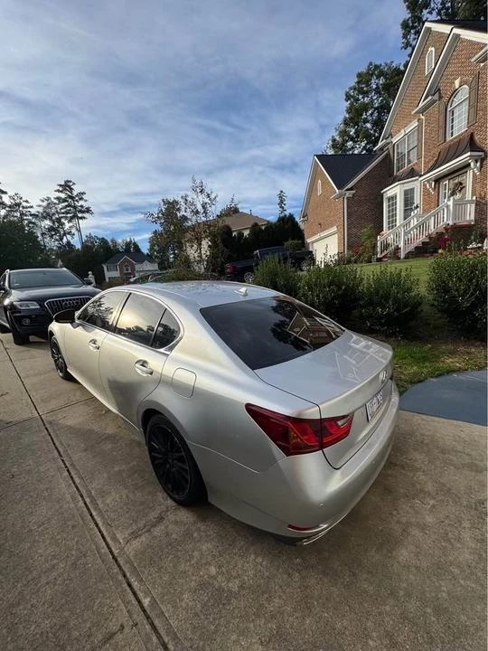 2013 Lexus GS 4th Gen - Image 5 of 16