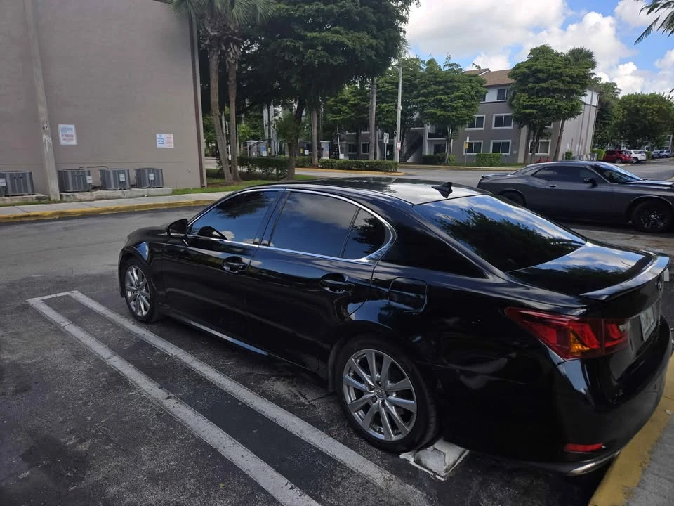 2013 Lexus GS 4th Gen - Image 14 of 16