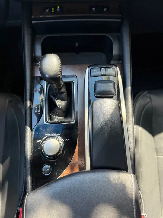 2013 Lexus GS 4th Gen - Image 17 of 20