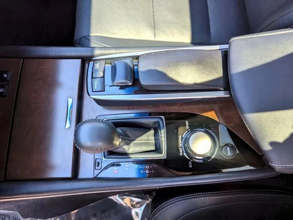 2013 Lexus GS 4th Gen - Image 17 of 20