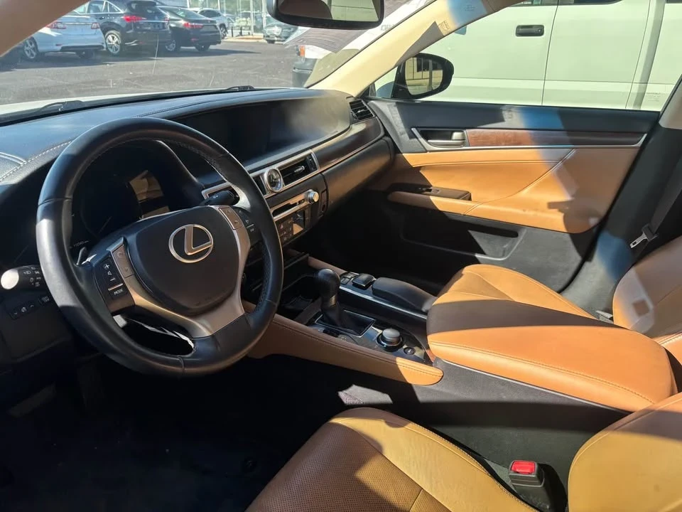 2013 Lexus GS 4th Gen - Image 3 of 4