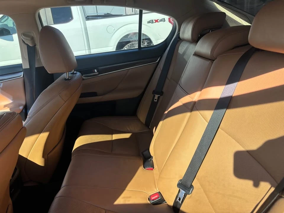 2013 Lexus GS 4th Gen - Image 4 of 4
