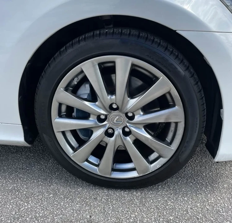 2013 Lexus GS 4th Gen - Image 16 of 19