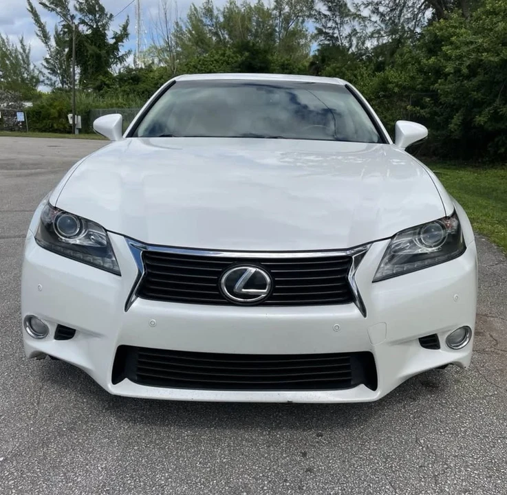 2013 Lexus GS 4th Gen - Image 9 of 19