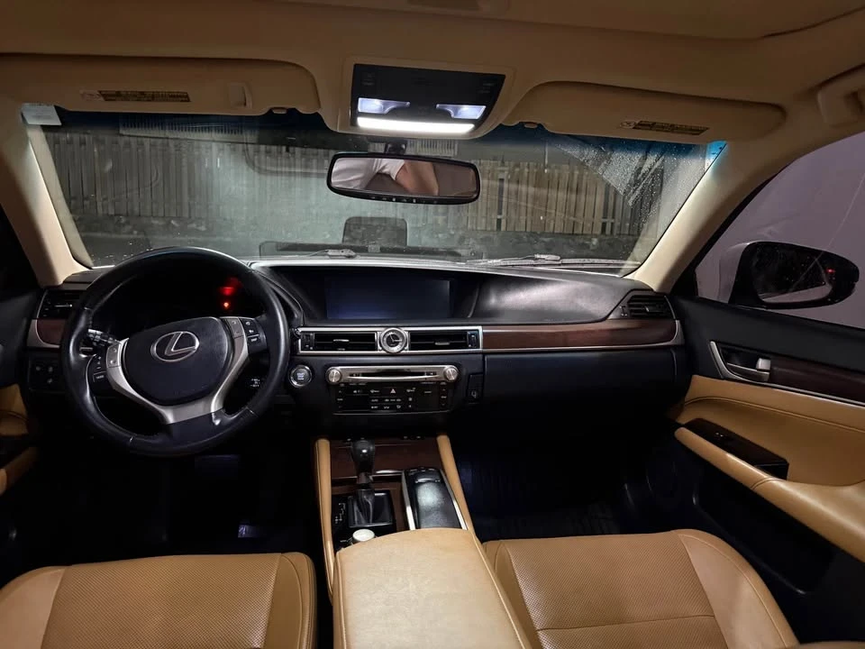 2013 Lexus GS 4th Gen - Image 3 of 10