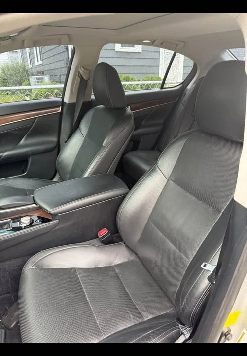 2013 Lexus GS 4th Gen - Image 5 of 12