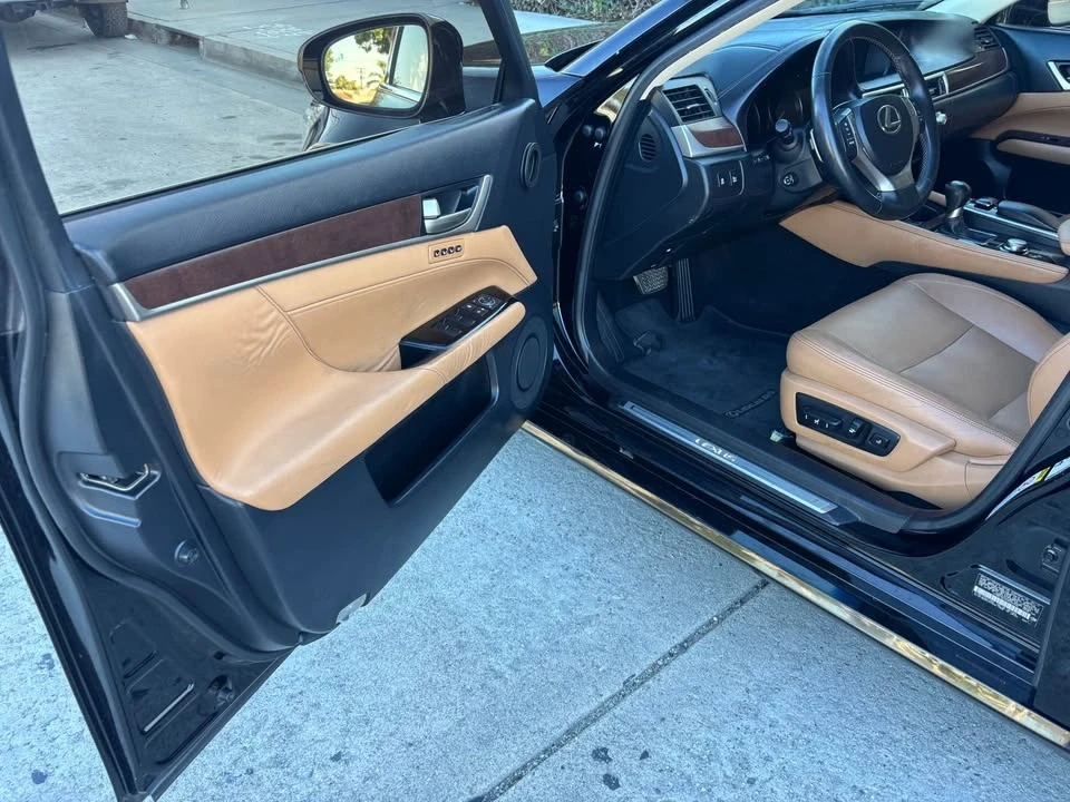 2013 Lexus GS 4th Gen - Image 13 of 18
