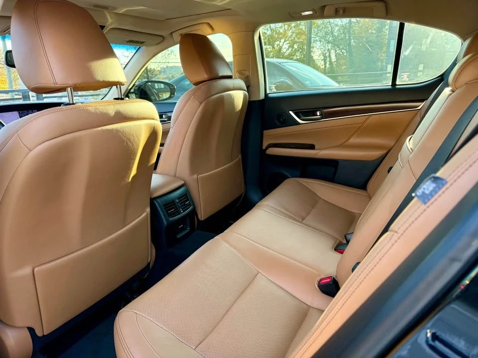 2013 Lexus GS 4th Gen - Image 8 of 13