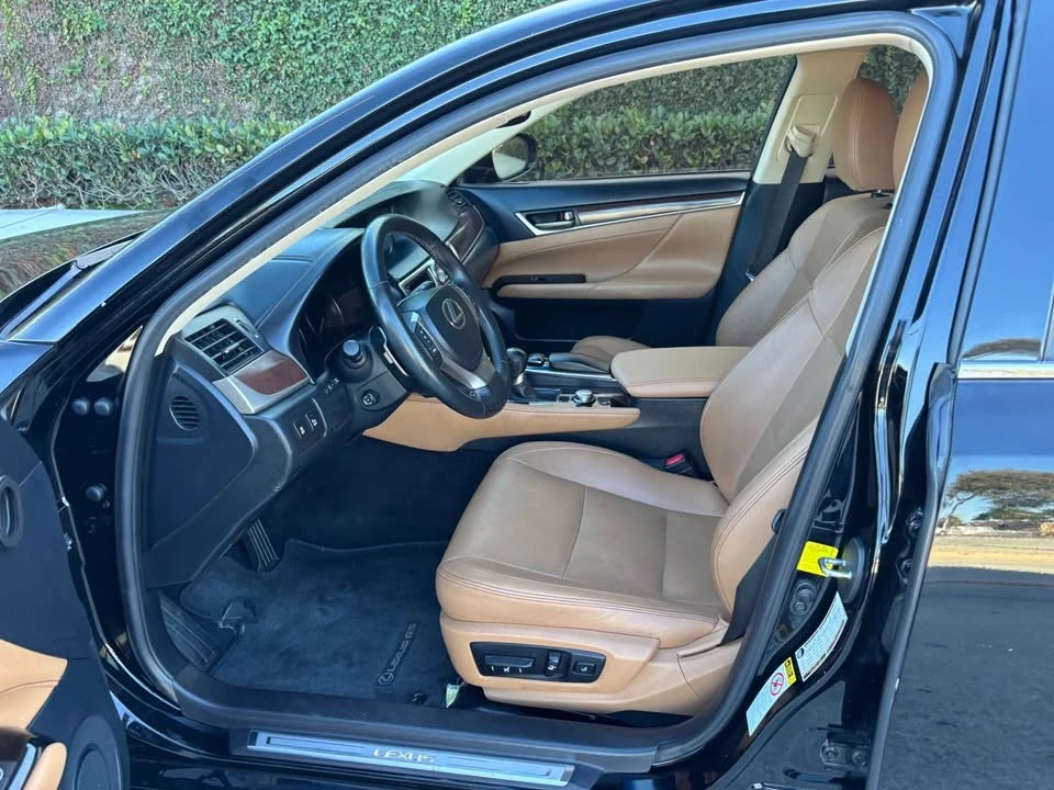 2013 Lexus GS 4th Gen - Image 12 of 18