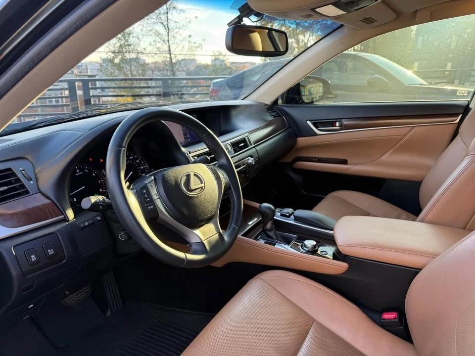 2013 Lexus GS 4th Gen - Image 11 of 13