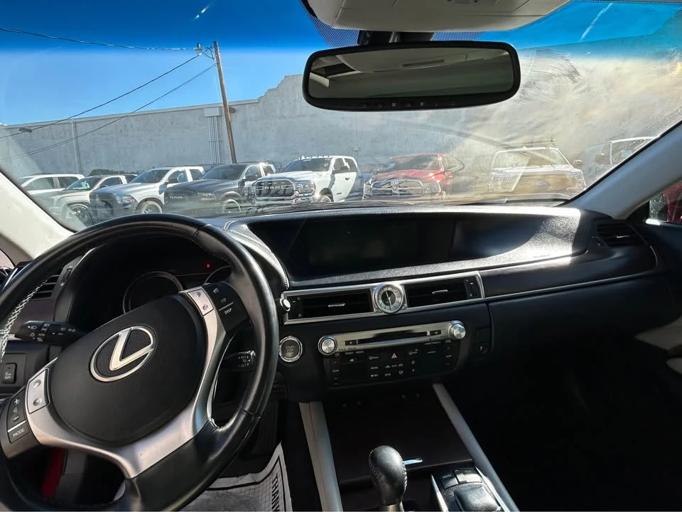 2013 Lexus GS 4th Gen - Image 11 of 13