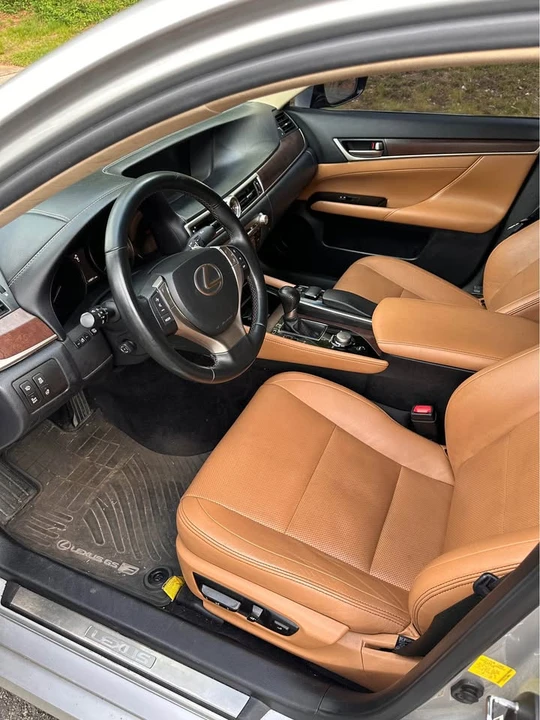 2013 Lexus GS 4th Gen - Image 10 of 13