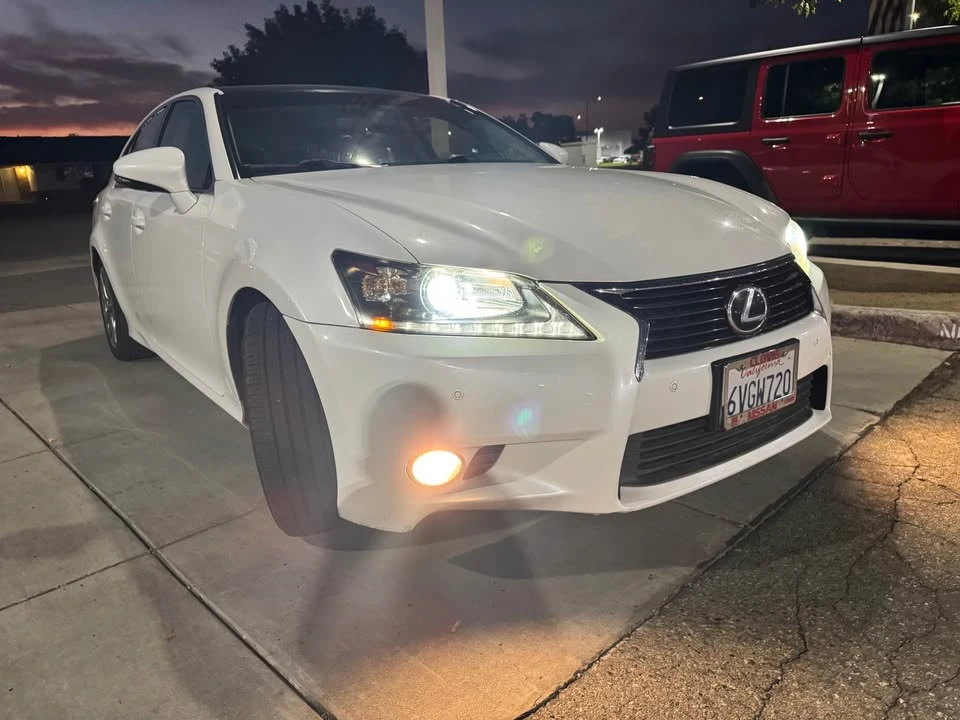 2013 Lexus GS 4th Gen - Image 2 of 5