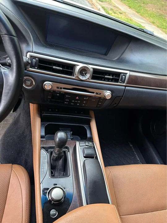2013 Lexus GS 4th Gen - Image 9 of 13