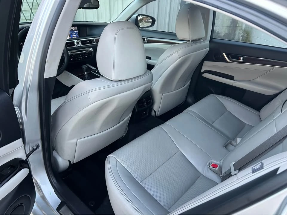 2013 Lexus GS 4th Gen - Image 12 of 16