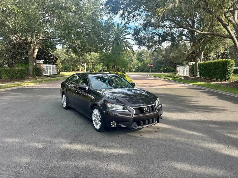 2013 Lexus GS 4th Gen - Image 2 of 15
