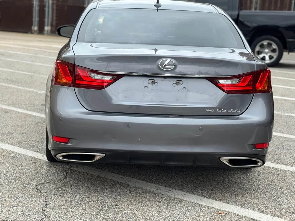 2013 Lexus GS 4th Gen - Image 11 of 19