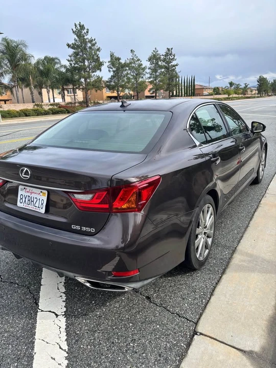 2013 Lexus GS 4th Gen - Image 4 of 16