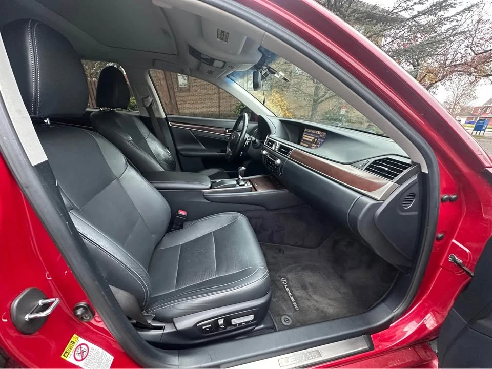 2013 Lexus GS 4th Gen - Image 8 of 11