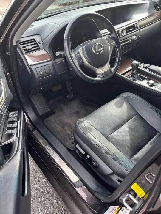 2013 Lexus GS 4th Gen - Image 8 of 16