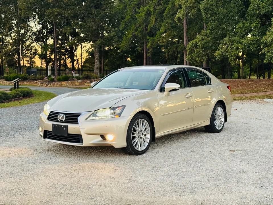 2013 Lexus GS 4th Gen - Image 10 of 20