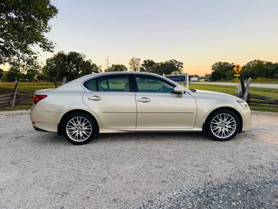 2013 Lexus GS 4th Gen - Image 5 of 20