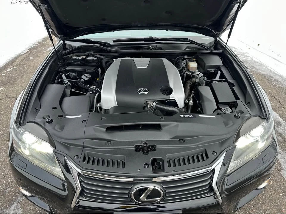 2013 Lexus GS 4th Gen - Image 18 of 19