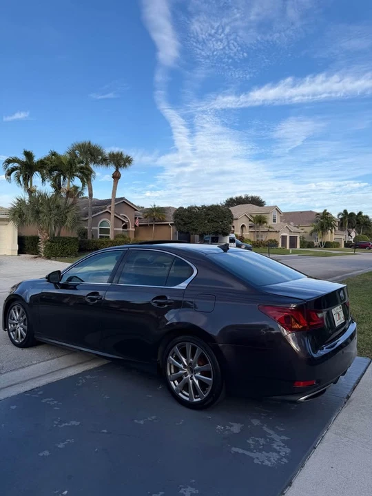2013 Lexus GS 4th Gen - Image 15 of 19
