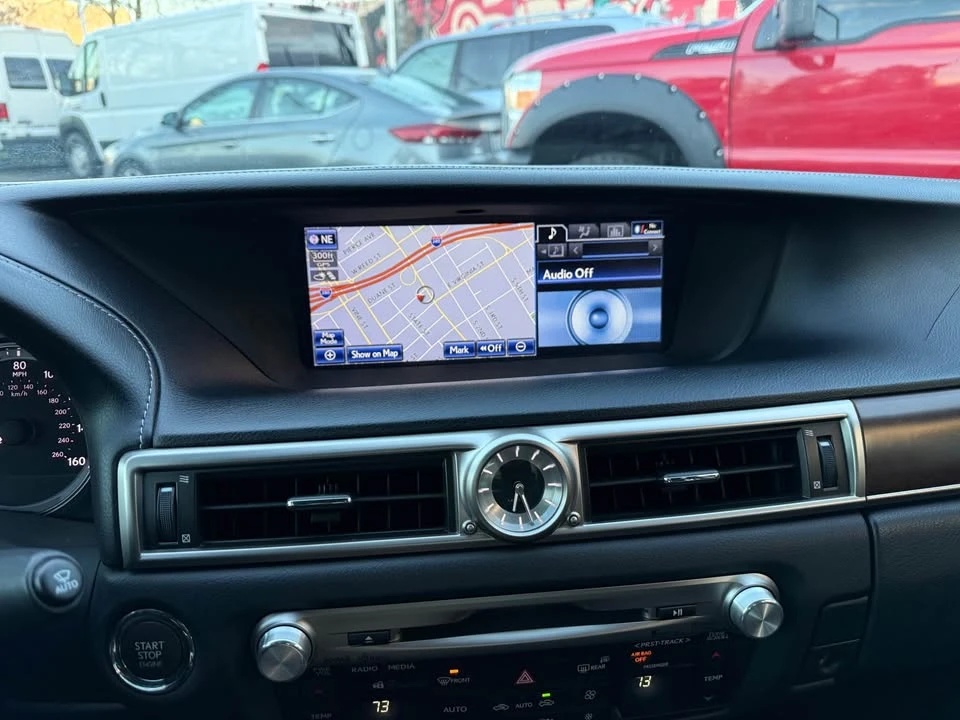 2013 Lexus GS 4th Gen - Image 12 of 20