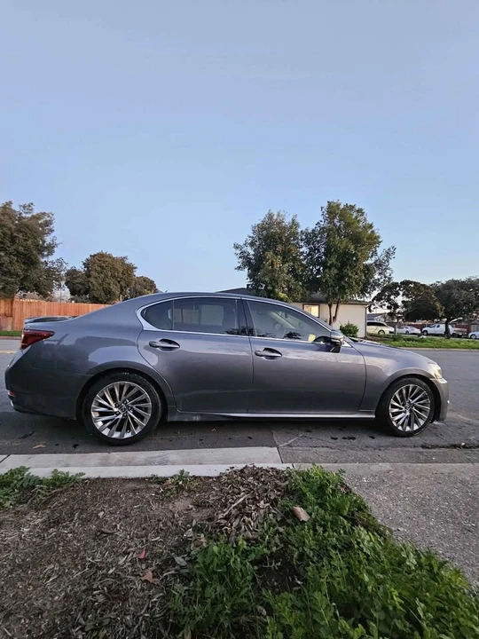 2013 Lexus GS 4th Gen - Image 4 of 9