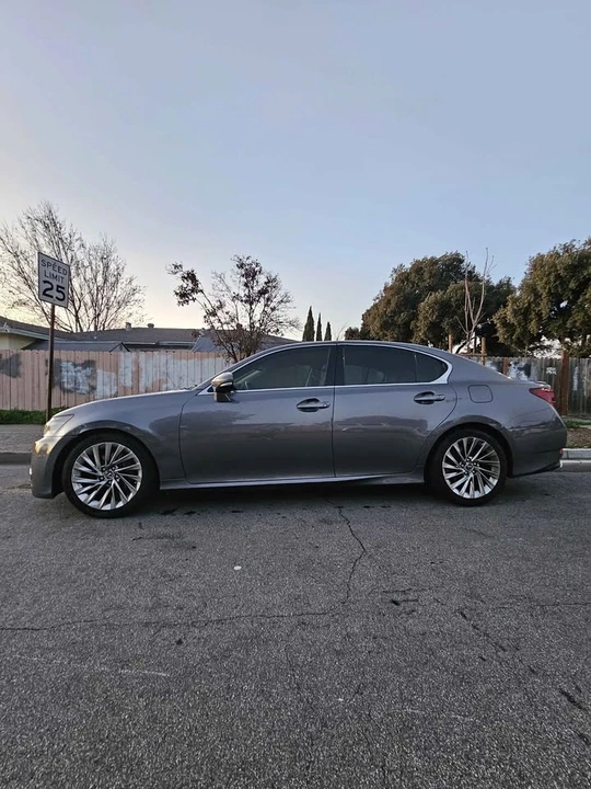 2013 Lexus GS 4th Gen - Image 5 of 9
